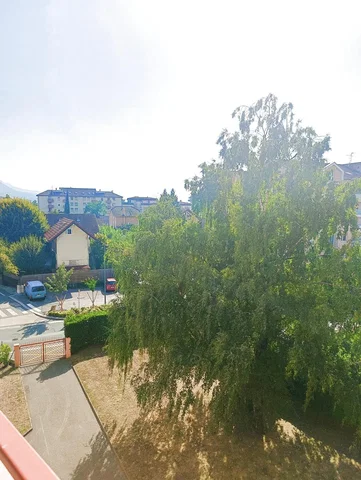 Balcon; vue, lumière naturelle