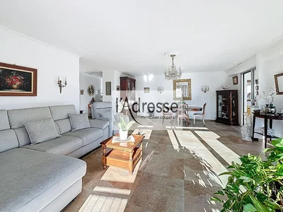 Wohnzimmer; tageslicht, moderner stil