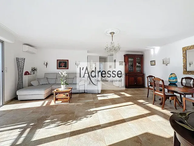 Wohnzimmer; tageslicht, moderner stil