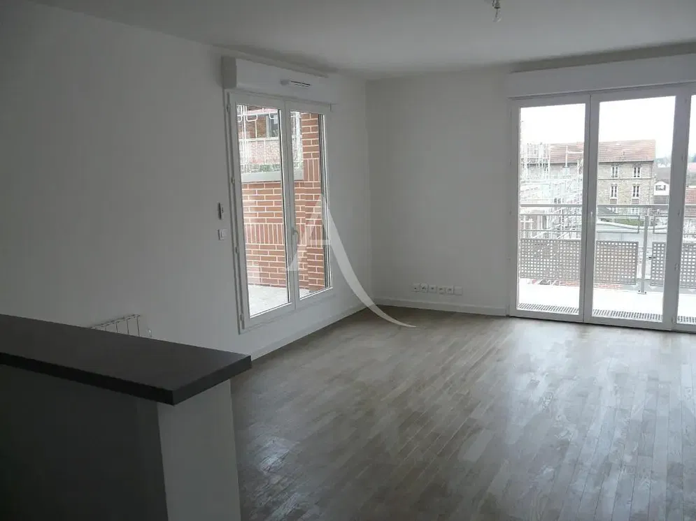 Wohnzimmer; blick, holzboden, tageslicht