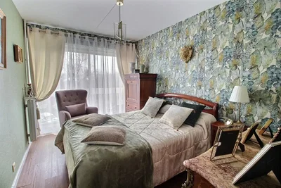 Bedroom; natural light, rustic style