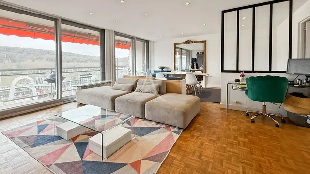 Wohnzimmer; blick, holzboden, tageslicht, moderner stil