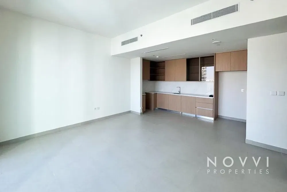 Kuhinja; pločice, renoviran, prirodna svjetlost