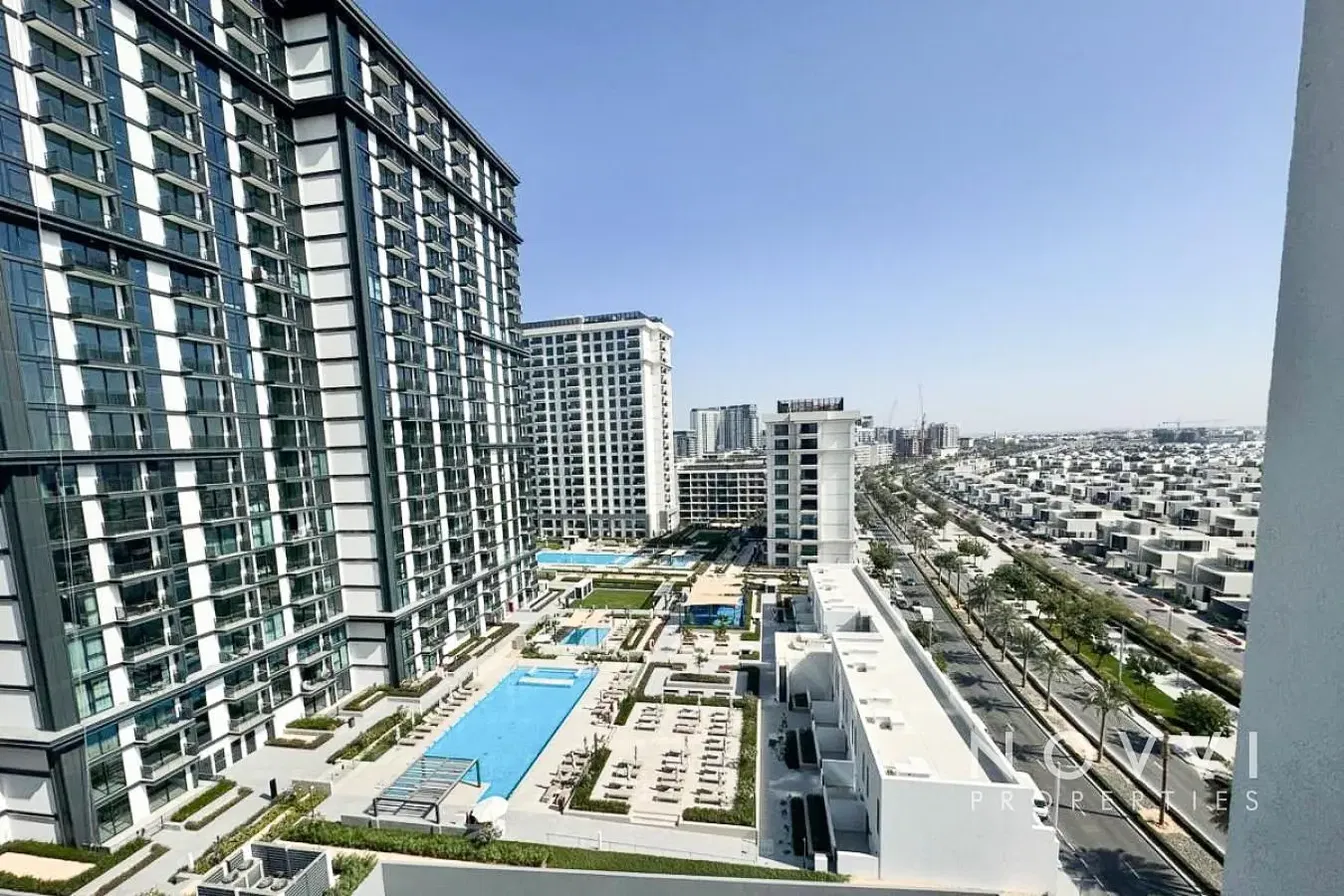 Kuća i okolina; pogled