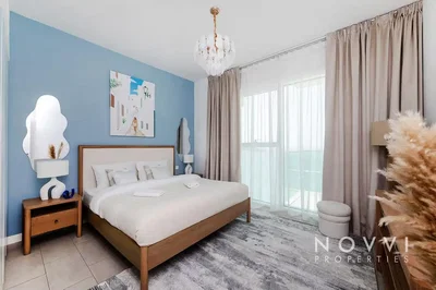 Spavaća soba; prirodna svjetlost, moderan stil, pločice