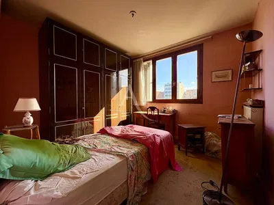 Chambre; lumière naturelle, style rustique