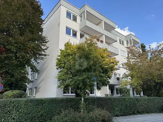 House and surroundings