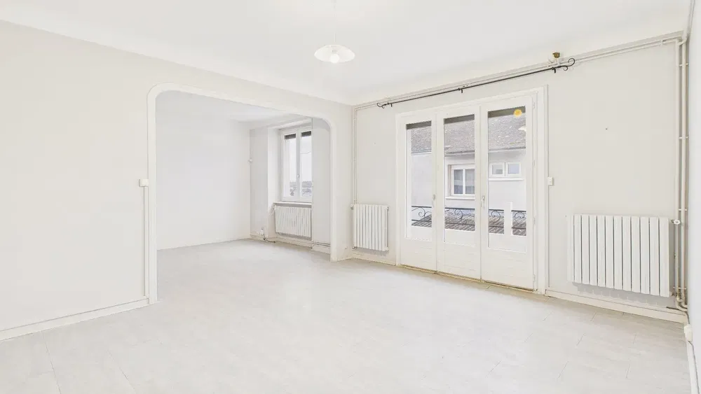 Salon; lumière naturelle, carrelage