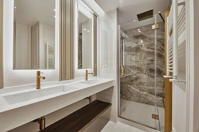 Banyo; tadilatlı, doğal ışık, modern stil