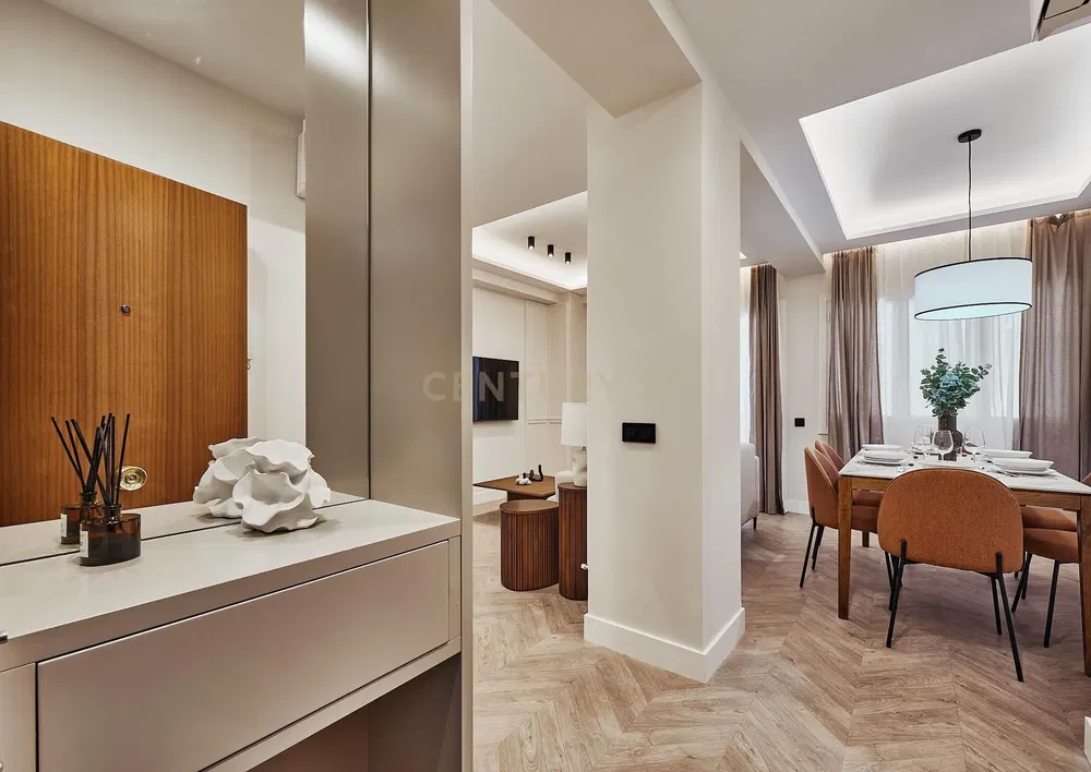 Wohnzimmer; moderner stil, holzboden, tageslicht, renoviert