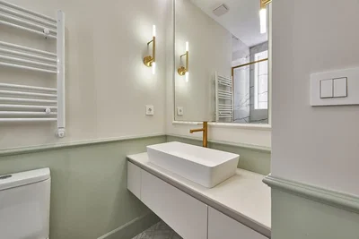 Banyo; tadilatlı, doğal ışık, modern stil