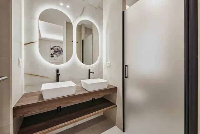 Bathroom; renovated, tile floor, natural light, modern style