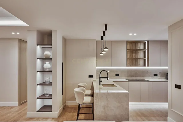 Mutfak; mutfak aletleri, modern stil, tadilatlı, doğal ışık