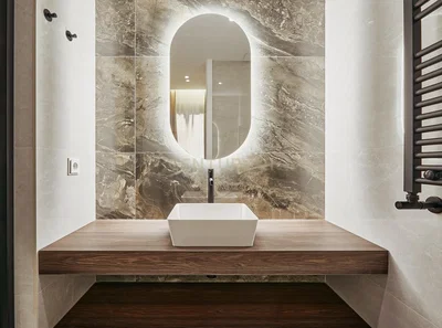 Banyo; fayans zemin, tadilatlı, doğal ışık, modern stil