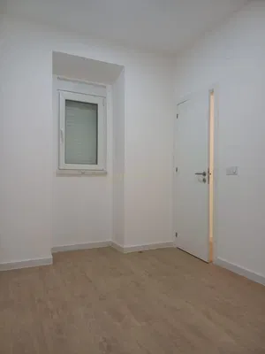 Schlafzimmer; tageslicht, holzboden, renoviert