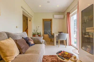 Wohnzimmer; tageslicht, moderner stil