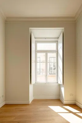 Quarto; vista, chão de madeira, luz natural