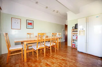 Küche; fliesenboden, küchengeräte