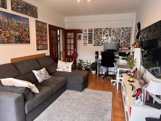 Living room; modern style, natural light, tile floor