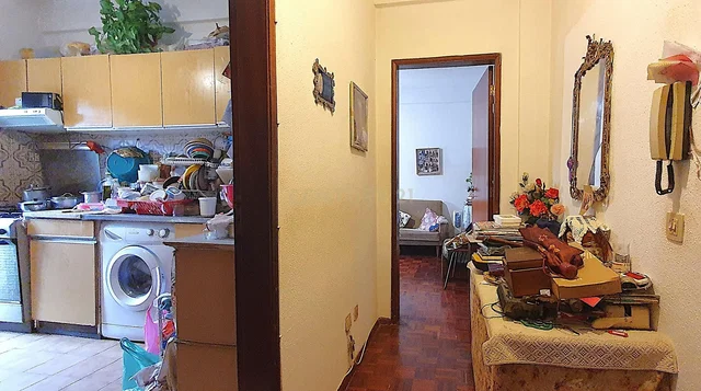 Kuchnia; sprzęt kuchenny, wymaga remontu, światło dzienne