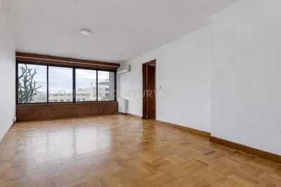 Wohnzimmer; blick, holzboden, tageslicht