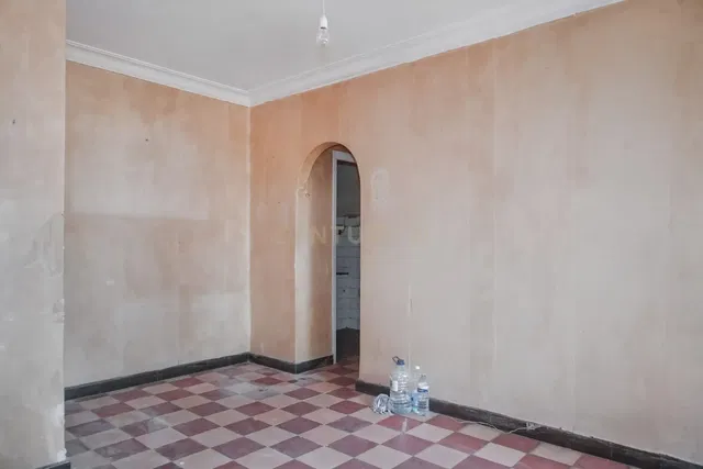 Other; needs renovation, tile floor