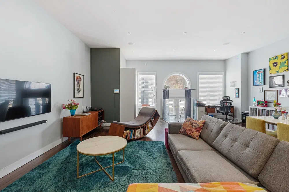 Living room; natural light, modern style
