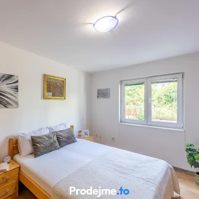 Schlafzimmer; tageslicht, moderner stil