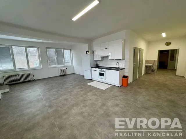 Kitchen; tile floor, view, natural light