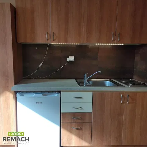 Cucina; elettrodomestici, ristrutturato
