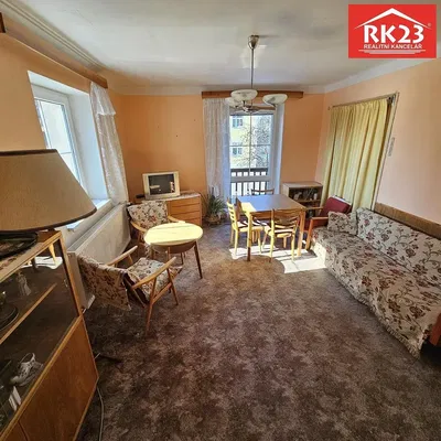 Woonkamer; natuurlijk licht, rustieke stijl