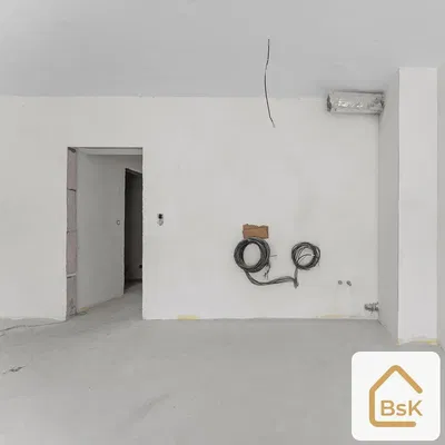 Sonstiges; renovierungsbedürftig