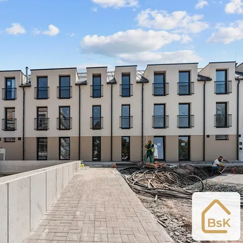 Huis en omgeving; renovatie nodig