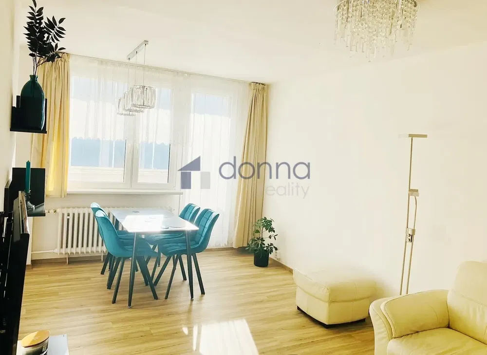 Wohnzimmer; tageslicht, moderner stil