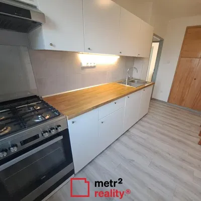 Кухня; кухненски уреди, естествена светлина