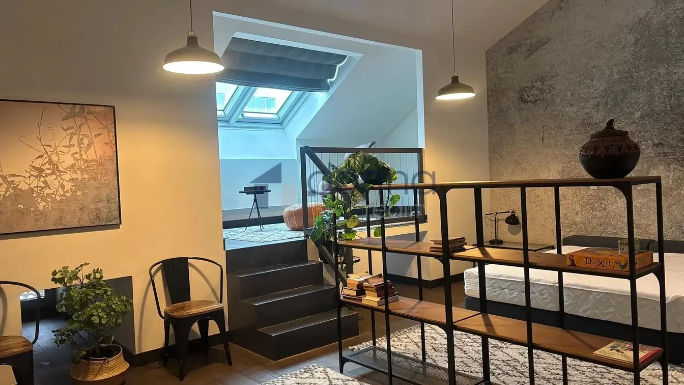 Bedroom; natural light, modern style