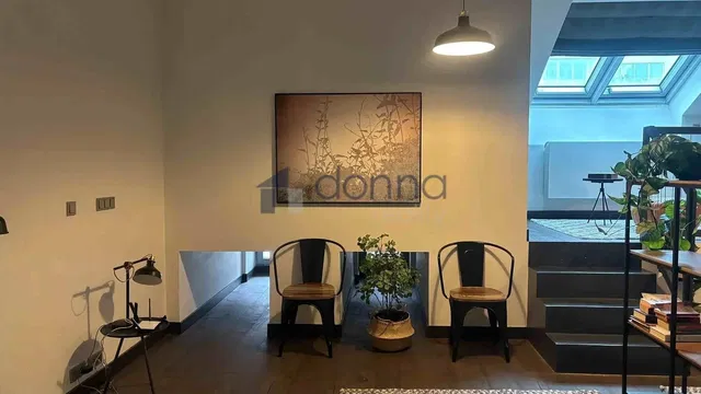 Хол; естествена светлина, модерен стил