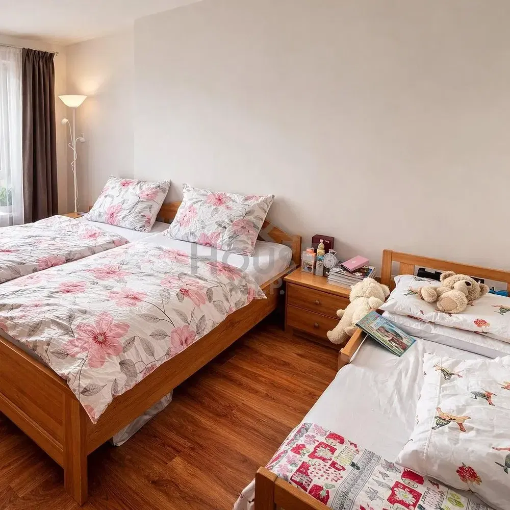 Спалня; естествена светлина, модерен стил