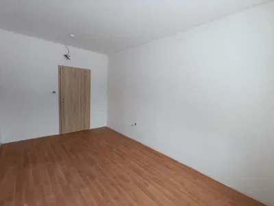 Chambre; parquet, lumière naturelle