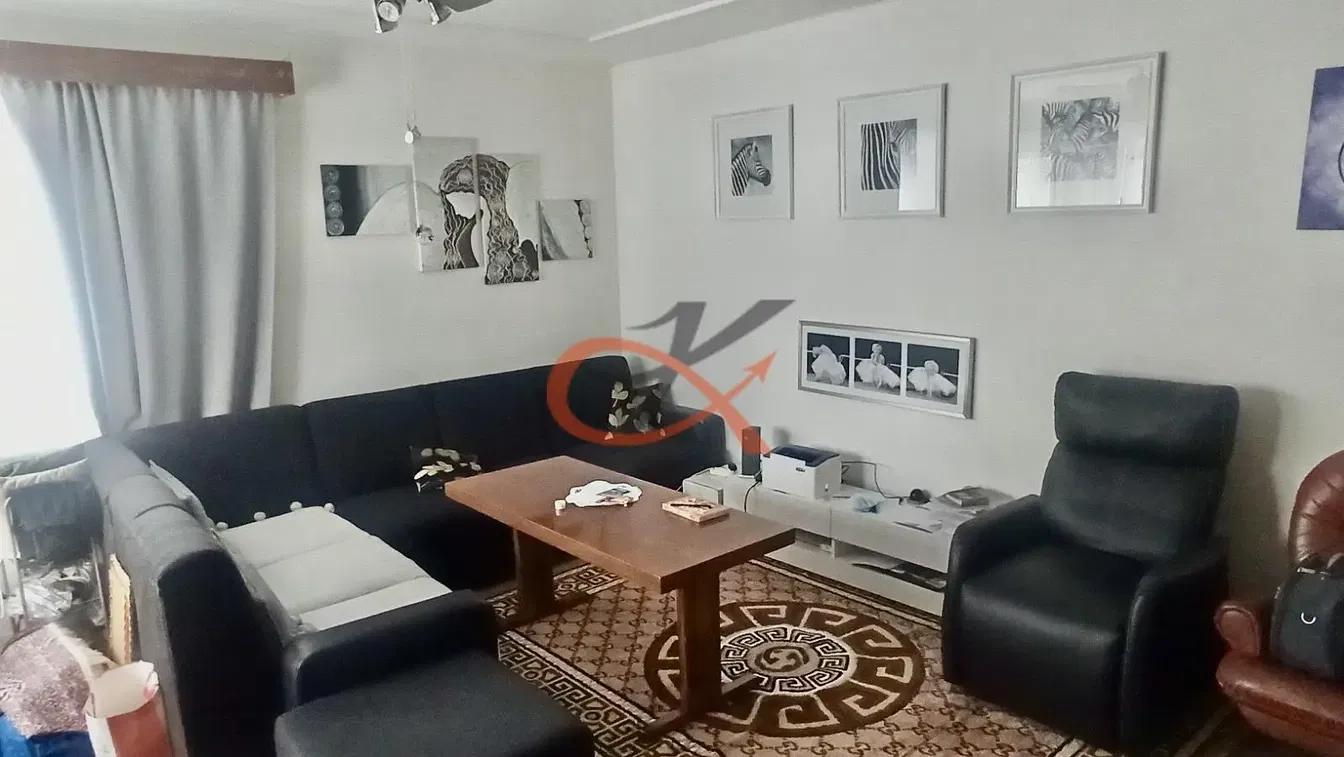 Хол; модерен стил, естествена светлина