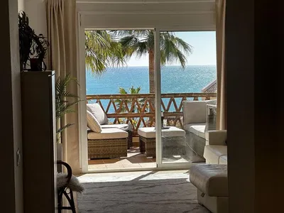 Obývačka; výhľad, prirodzené svetlo