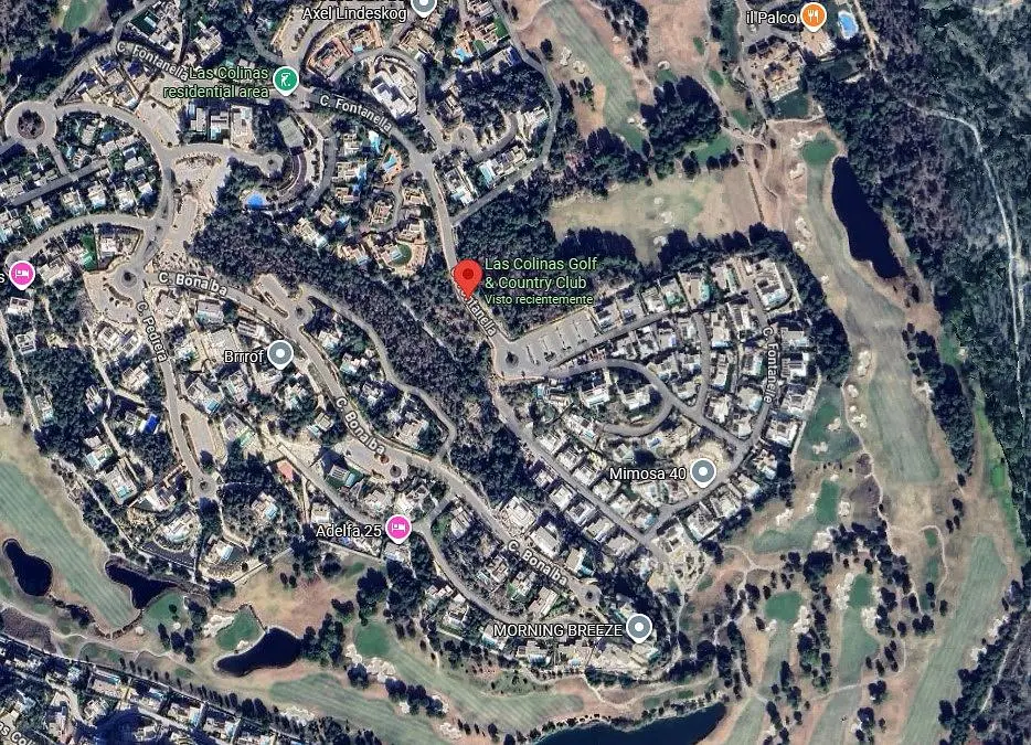 Dom a okolie; výhľad