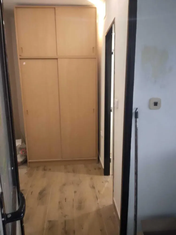 Cloakroom; tile floor, renovated