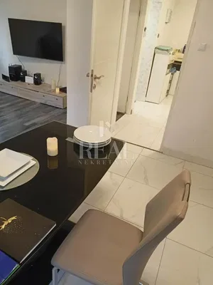 Salon; carrelage, style moderne