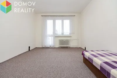 Спалня; естествена светлина