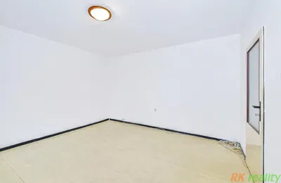 Ostatní; přirozené světlo, nutná rekonstrukce