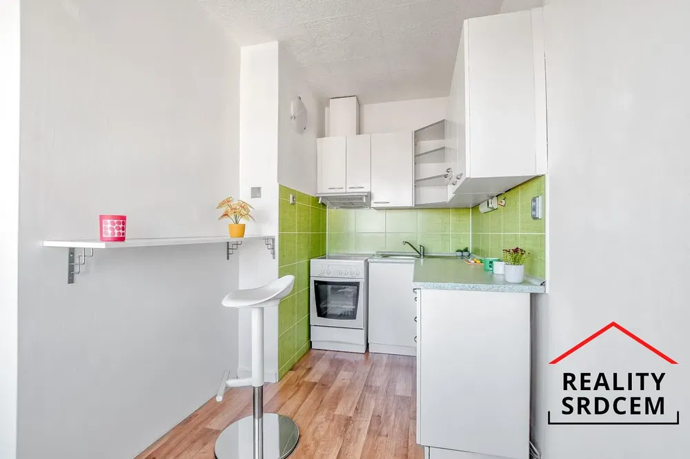 Küche; küchengeräte, fliesenboden, holzboden, tageslicht, moderner stil