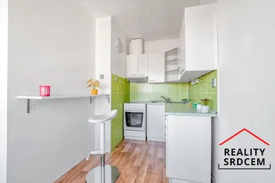 Küche; küchengeräte, fliesenboden, holzboden, tageslicht, moderner stil