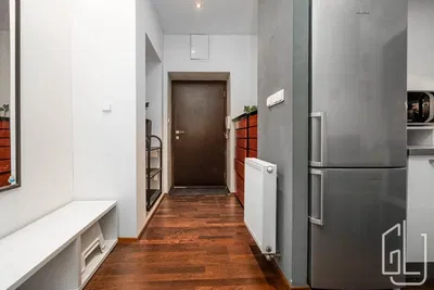 Mutfak; ahşap zemin, tadilatlı, doğal ışık