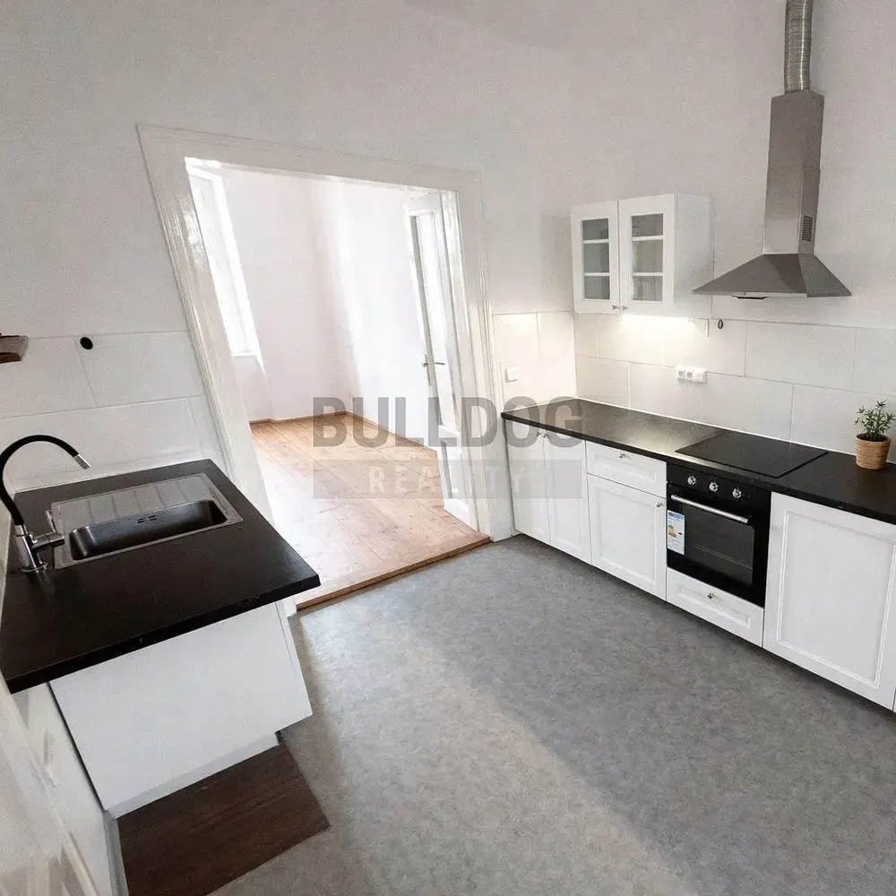 Cuisine; électroménager, lumière naturelle